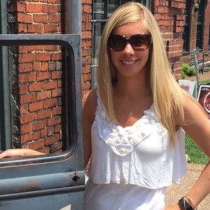 Meet your Posher, Ashley